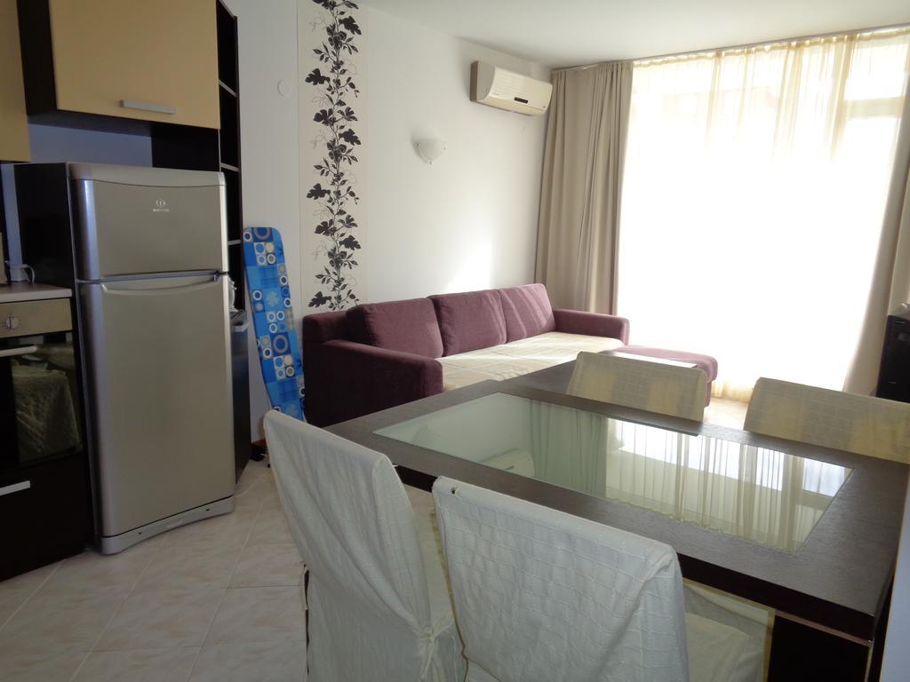 Apartment I4 In Sunset Beach 2 Resort Sunny Beach Room photo